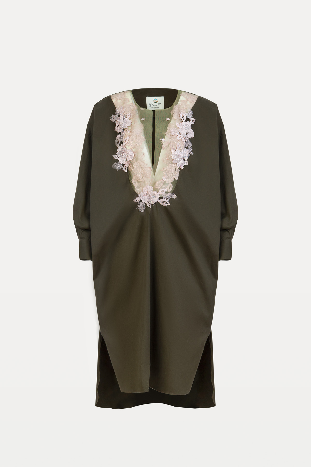 Kaftan with applique decorations